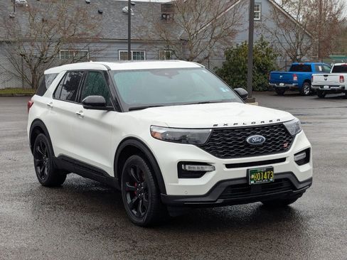 Used 2022 Ford Explorer ST w/ Equipment Group 401A image 7