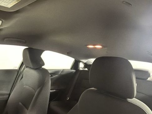 Used 2022 Chevrolet Malibu LT w/ Sport Edition FWD image 13