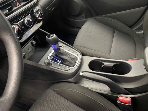 Used 2022 Hyundai Kona SEL image 27