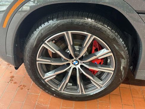 New 2026 BMW X6 xDrive40i w/ Climate Comfort Package image 7
