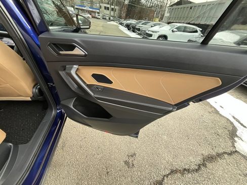Used 2022 Volkswagen Tiguan SE image 33
