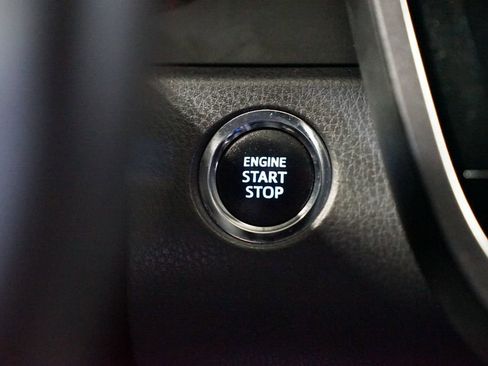 Certified 2021 Toyota Camry SE w/ Convenience Package FWD image 22