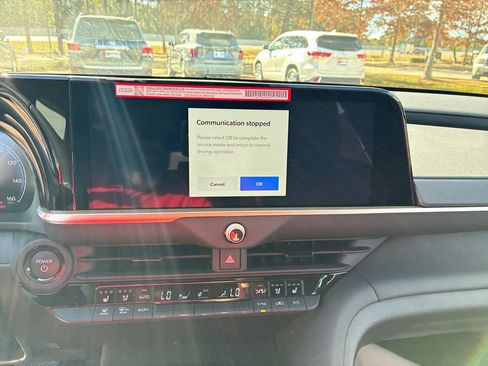 New 2025 Toyota Crown Signia image 25