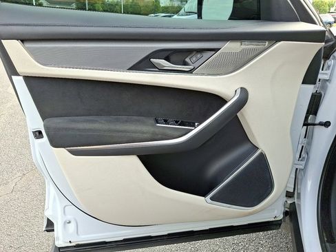 Used 2021 Jaguar F-PACE SVR image 14