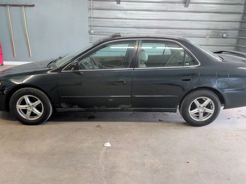 Used 2000 Honda Accord EX image 2