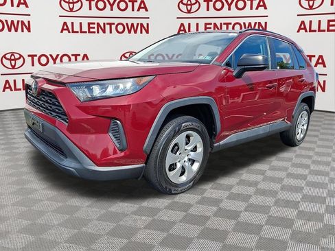 Used 2020 Toyota RAV4 LE AWD/4WD image 3