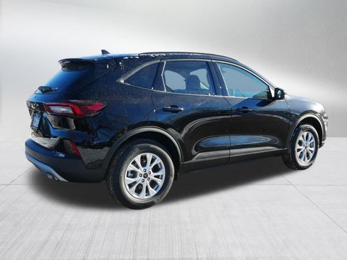 Used 2025 Ford Escape Active w/ Active Premium Tech Pack image 7