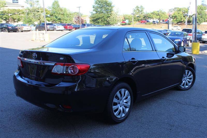 Used 2013 Toyota Corolla LE FWD image 5