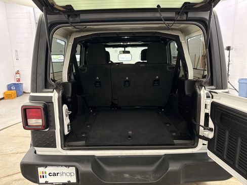 Used 2020 Jeep Wrangler Unlimited Sport S AWD/4WD image 25