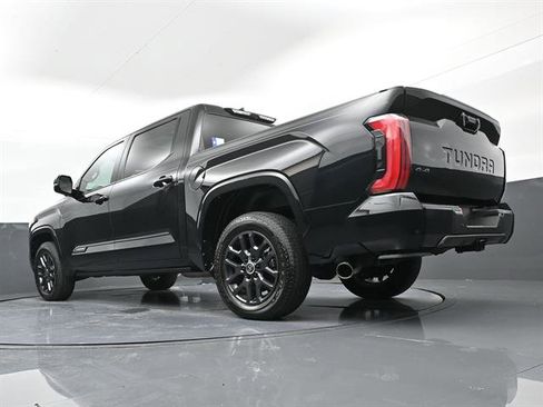 Used 2024 Toyota Tundra Platinum AWD/4WD image 33