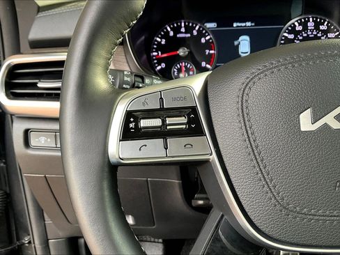 Used 2022 Kia Telluride SX w/ SX Prestige Package AWD/4WD image 11