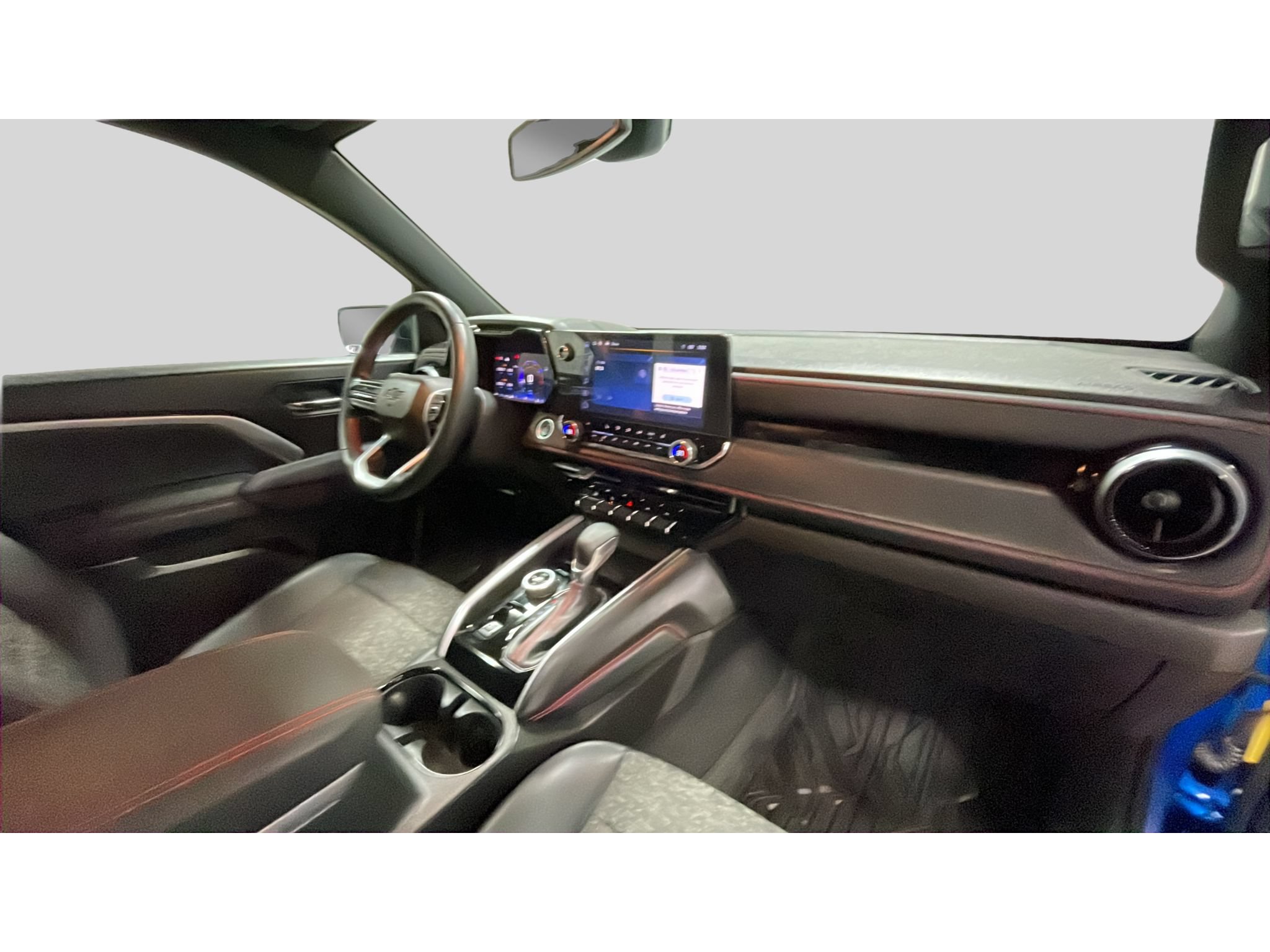 Used 2024 Chevrolet Colorado Z71 w/ Z71 Convenience Package 2 AWD/4WD image 18