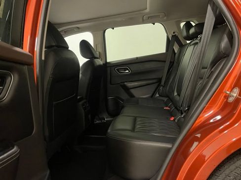 Used 2021 Nissan Rogue Platinum FWD image 26