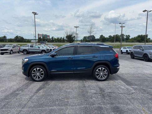 Used 2021 GMC Terrain SLT AWD/4WD image 2