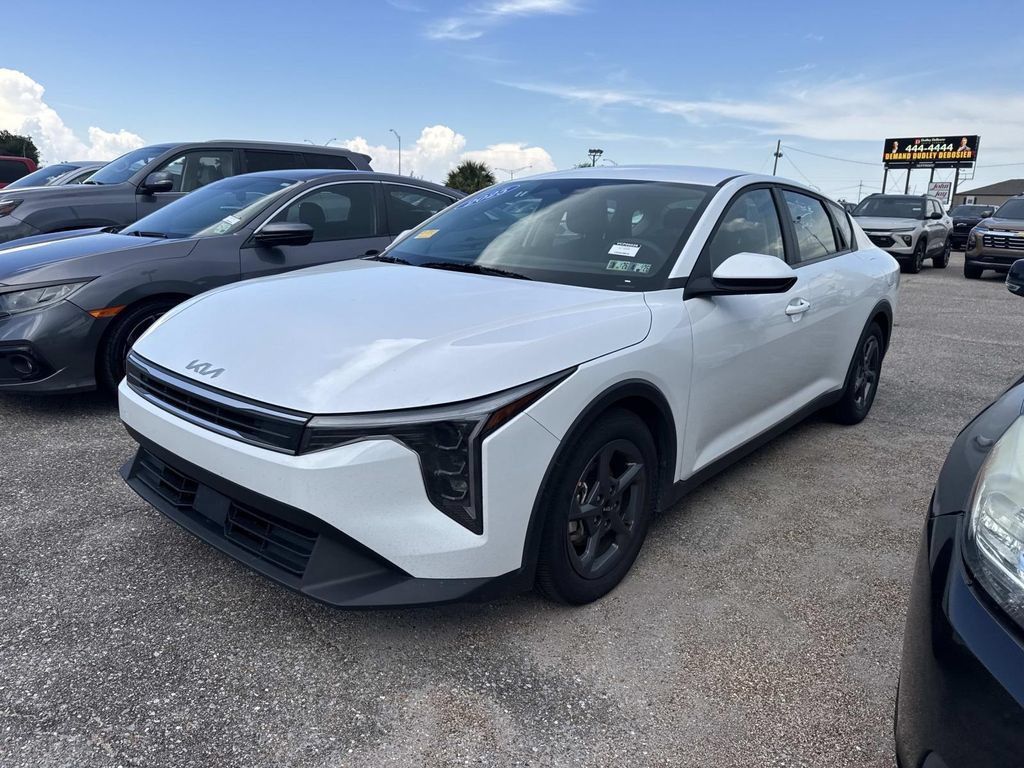 Used 2025 Kia K4 FWD image 15