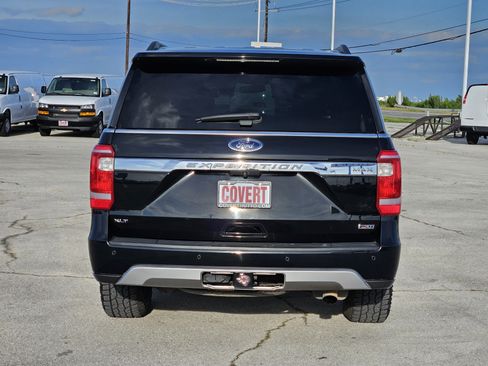 Used 2018 Ford Expedition Max XLT w/ Equipment Group 202A AWD/4WD image 6