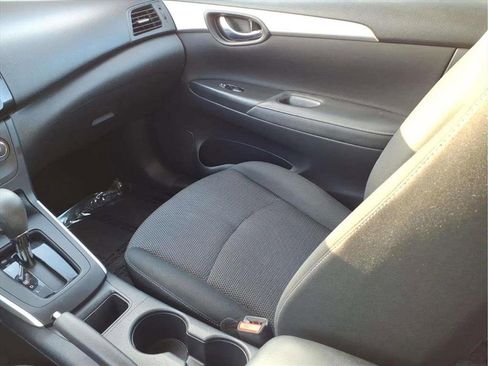 Used 2019 Nissan Sentra S w/ Appearance Package image 12