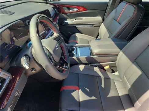 New 2026 Chevrolet Traverse RS image 25