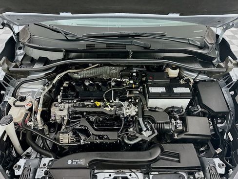 Used 2022 Toyota Corolla Cross XLE image 20