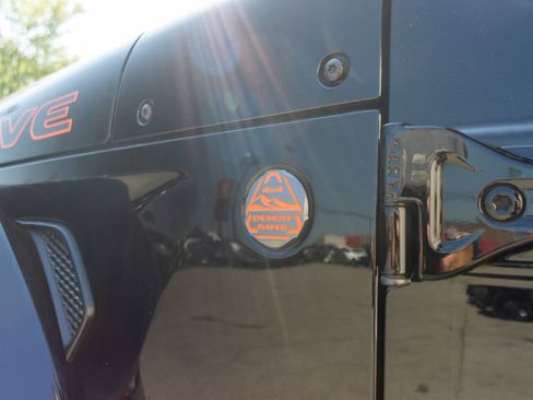 Used 2022 Jeep Gladiator Mojave w/ LED Lighting Group image 16