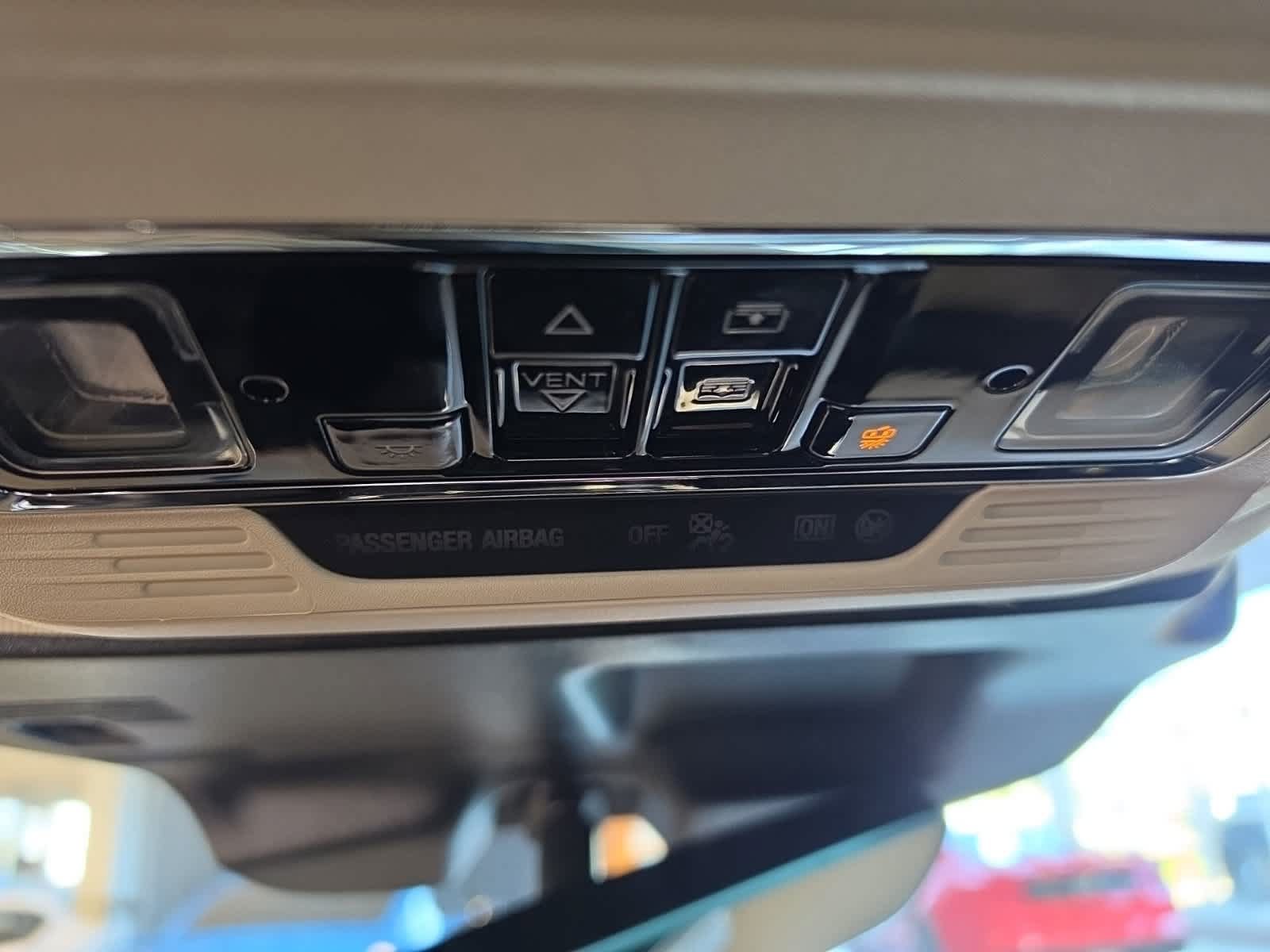Used 2024 Lincoln Corsair AWD w/ Equipment Group 101A image 29