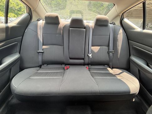 Used 2025 Nissan Altima 2.5 SV FWD image 34