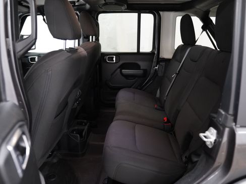 Used 2022 Jeep Wrangler Unlimited Sport AWD/4WD image 5