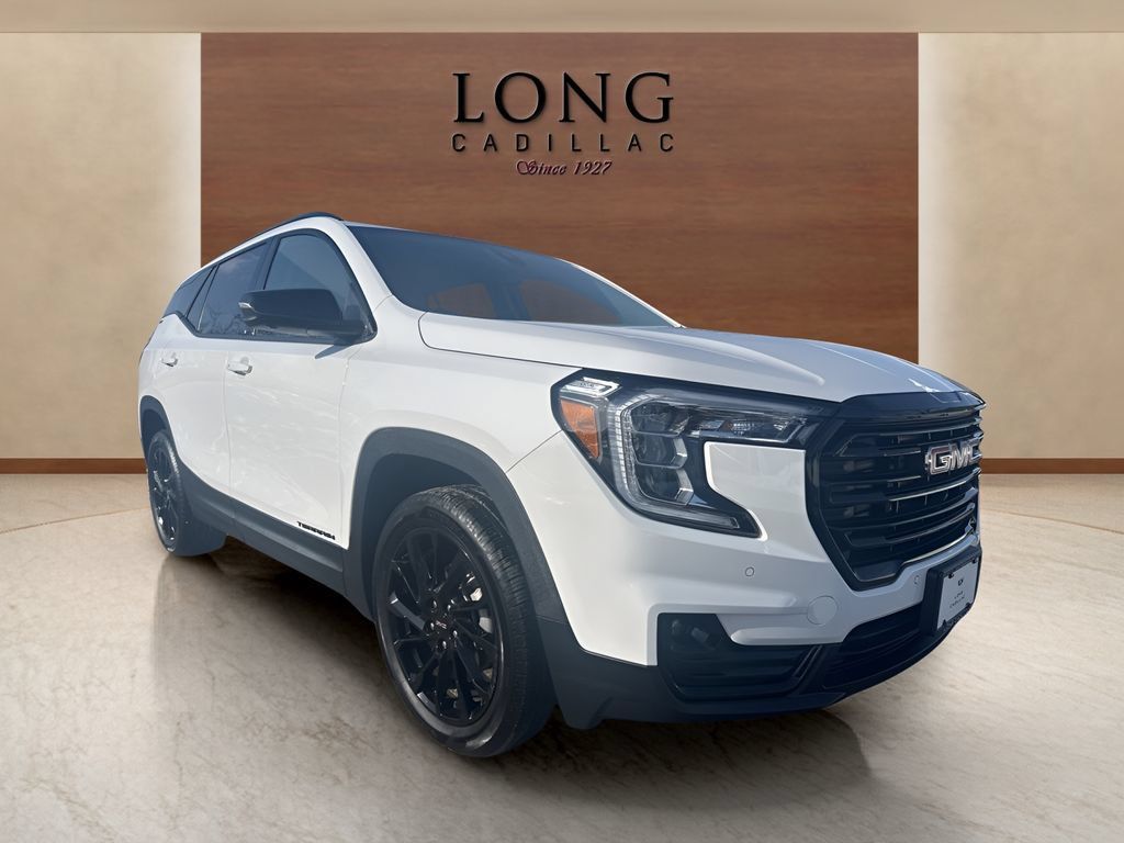 Used 2024 GMC Terrain SLT w/ Tech Package AWD/4WD image 7