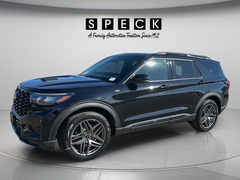 New 2026 Ford Explorer ST-Line w/ ST-Line Street Pack AWD/4WD image 2