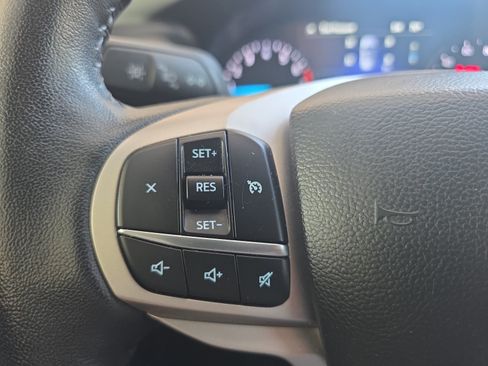 Used 2023 Ford Explorer XLT w/ Equipment Group 202A RWD image 24