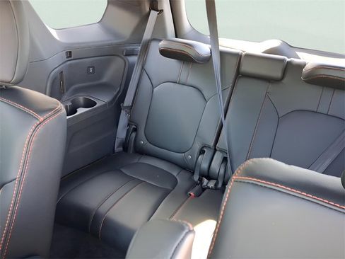 Certified 2025 Honda Pilot TrailSport image 25