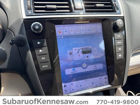 Used 2018 Subaru Outback 2.5i Premium AWD/4WD image 1
