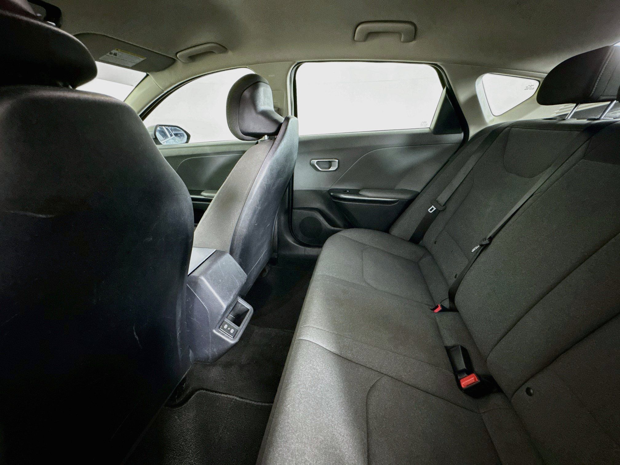 Used 2025 Kia K4 FWD image 23