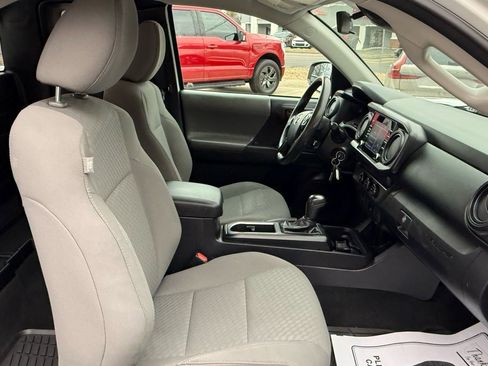 Used 2020 Toyota Tacoma SR image 21