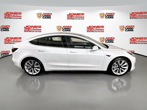 Used 2020 Tesla Model 3 Standard Range RWD image 17