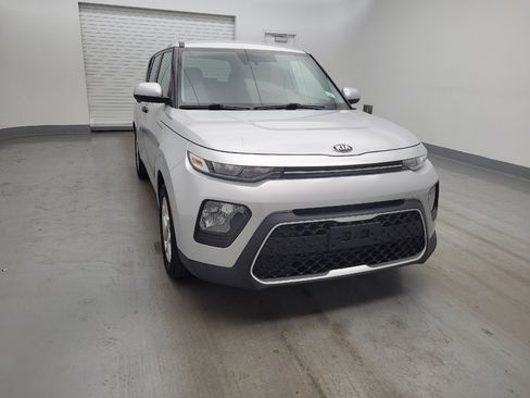 Used 2020 Kia Soul S FWD image 14