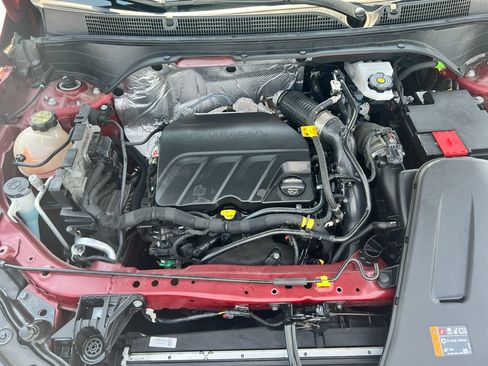 Used 2025 Buick Envista Preferred FWD image 35