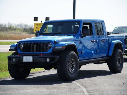 Used 2024 Jeep Gladiator Rubicon AWD/4WD image 7