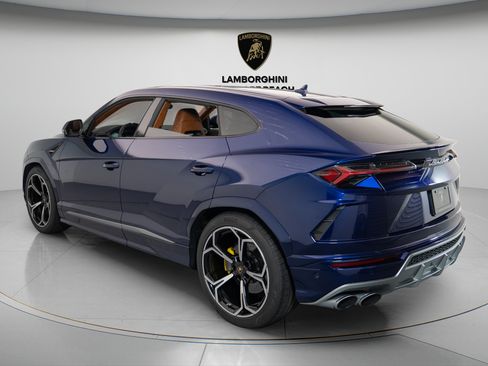 Used 2020 Lamborghini Urus AWD/4WD image 5