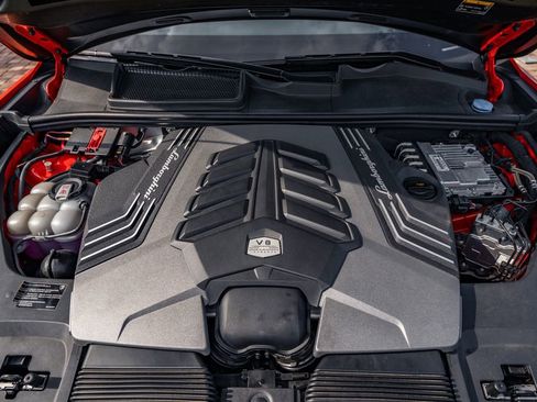 Used 2024 Lamborghini Urus Performante image 51