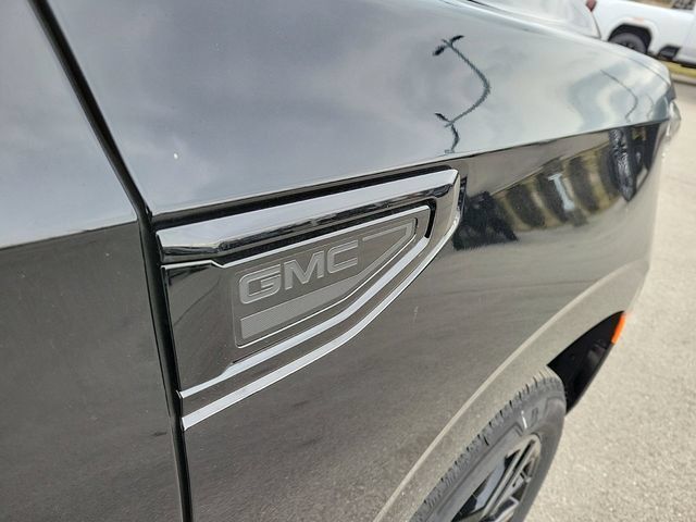 New 2024 GMC Yukon Denali w/ Advanced Technology Package AWD/4WD image 7
