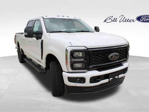 New 2026 Ford F250 Lariat w/ Black Appearance Package image 2