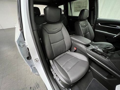 New 2025 Cadillac XT6 Premium Luxury w/ Technology Package image 18
