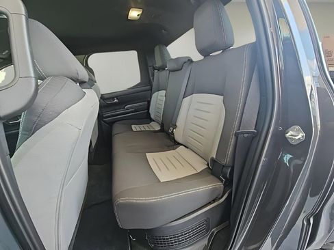 Used 2025 Toyota Tacoma TRD Sport image 21