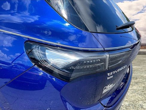 Used 2025 Buick Envision Avenir AWD/4WD image 23
