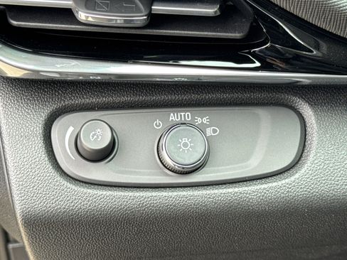 Used 2026 Buick Envista Sport Touring w/ Convenience I Package FWD image 30