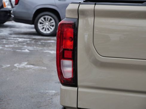 Used 2022 GMC Sierra 1500 Elevation w/ LPO, Elevation Black Package image 8