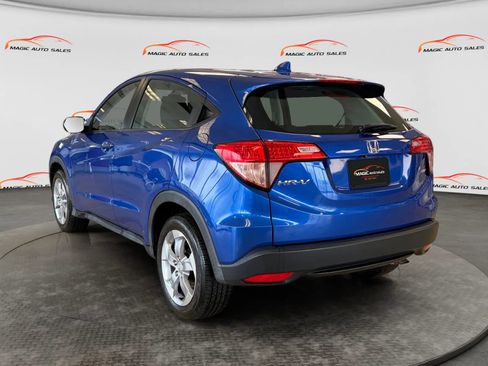 Used 2018 Honda HR-V LX image 8
