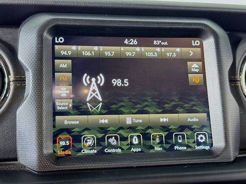 Used 2023 Jeep Wrangler Unlimited Sahara AWD/4WD image 22