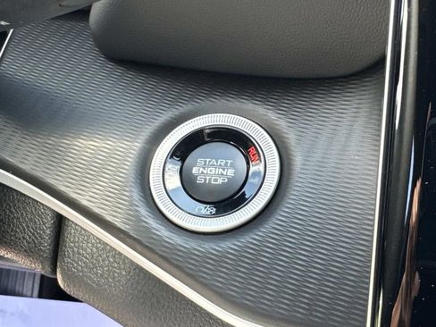 New 2025 Jeep Grand Cherokee Altitude image 45